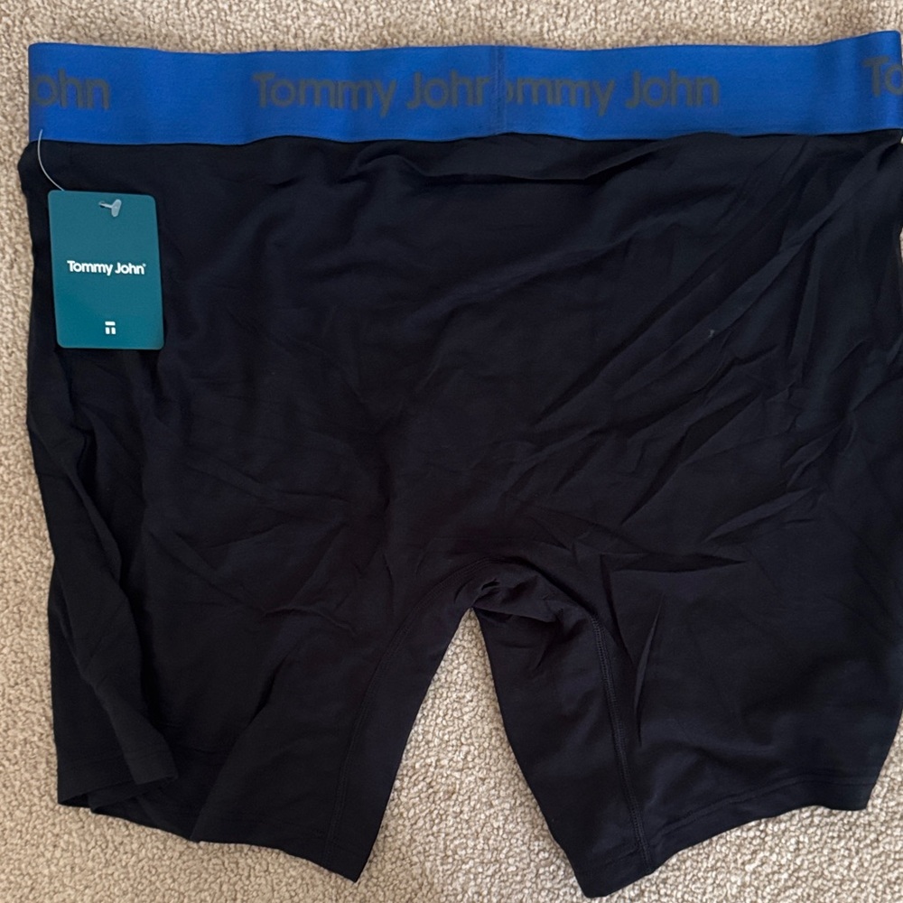 Tommy John Men's Black 6” Second Skin Boxer Briefs with Blue Waistband